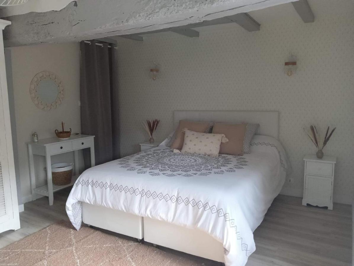 Chambre D'Hote Familiale De La Maison Bleue Lanvallay Exteriör bild