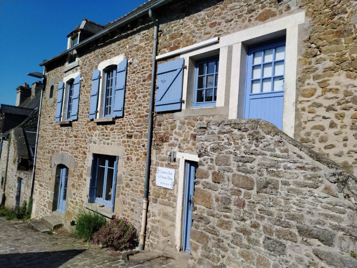 Chambre D'Hote Familiale De La Maison Bleue Lanvallay Exteriör bild